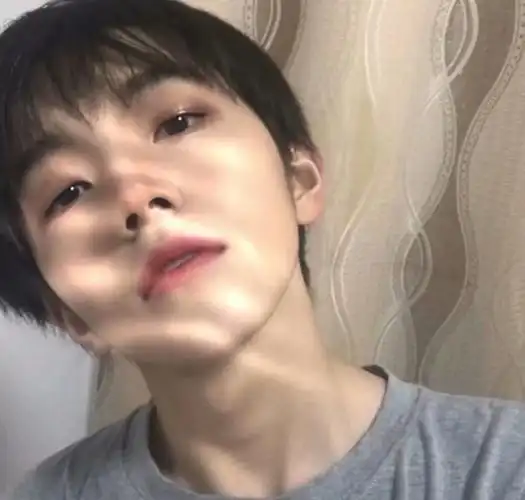 男头 头像男 男生头像 二转注明堆糖舒肤婷