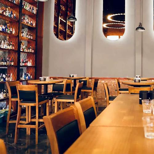 公社桌椅酒吧清吧实木复古工业风高吧桌酒馆散台桌椅组合卡座沙发