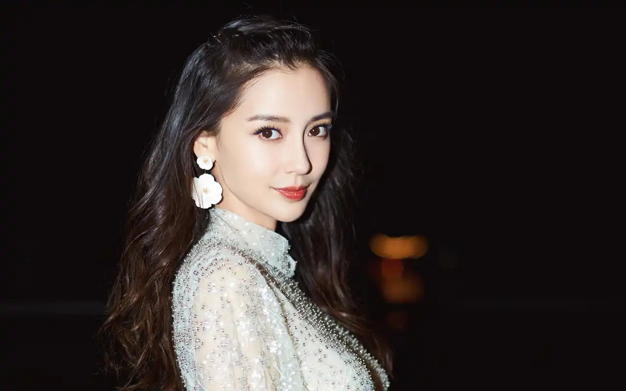 angelababy优雅高清桌面壁纸