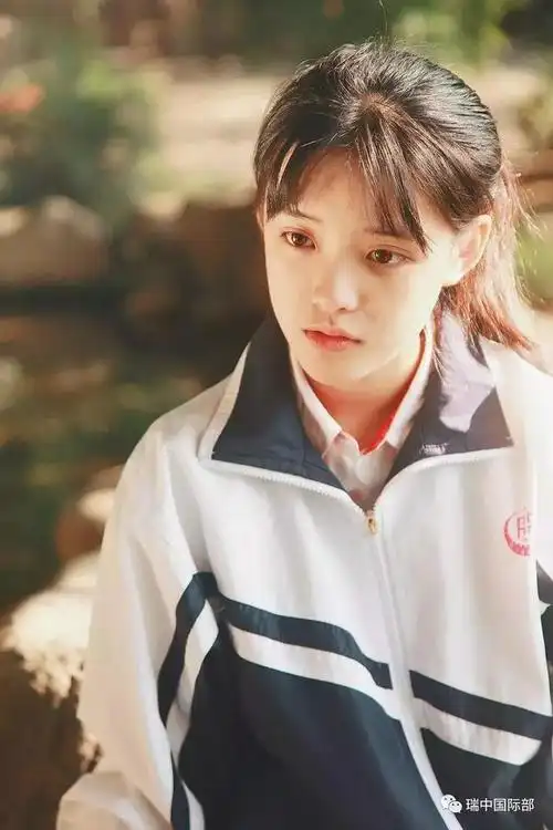 漂亮曾被经纪公司相中瑞安一校花被世界名校录取