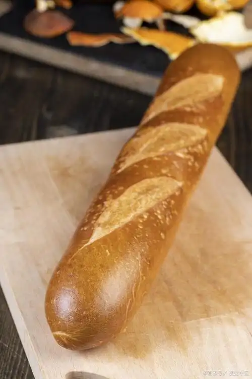 法式长棍面包(french baguette)是法国的传统面包
