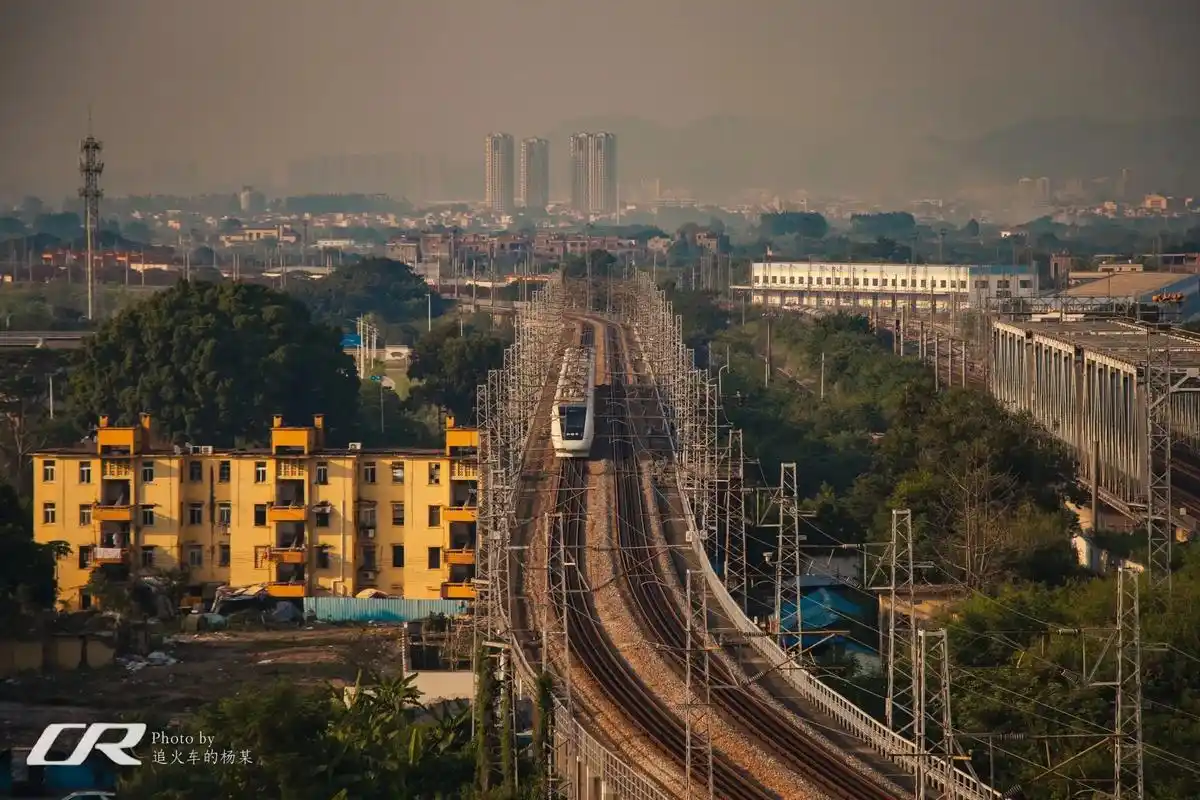 远古老库存了#铁路摄影#摄影#火车#广深铁路#火车迷 - 抖音