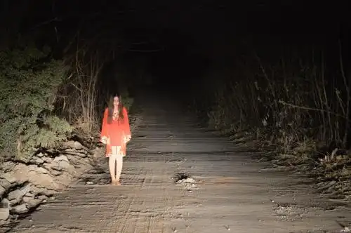 红衣女鬼简笔画