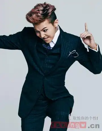 bigbang权志龙蓬松大背头发型 尽显潮流个性