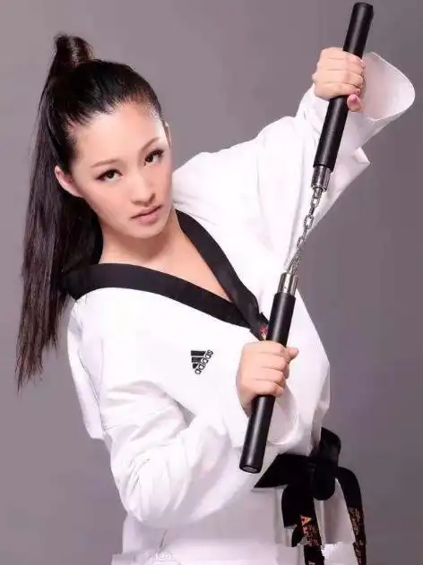 4位会真功夫的女星刘涛杨紫琼不算啥她敢说成龙花拳绣腿