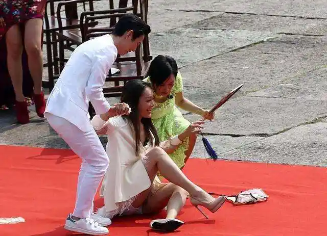 最服的还是陈乔恩!