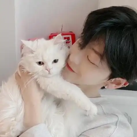 500x500男生头像大图片无需去纠结好看就拿走