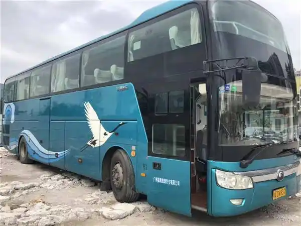 广州清远租旅游53座大巴车一天往返需要多少钱