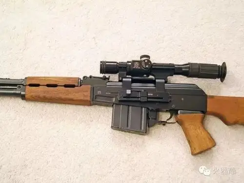 然而,m76在内部构造和造型方面则与卡拉什尼科夫自动步枪较为相似,并