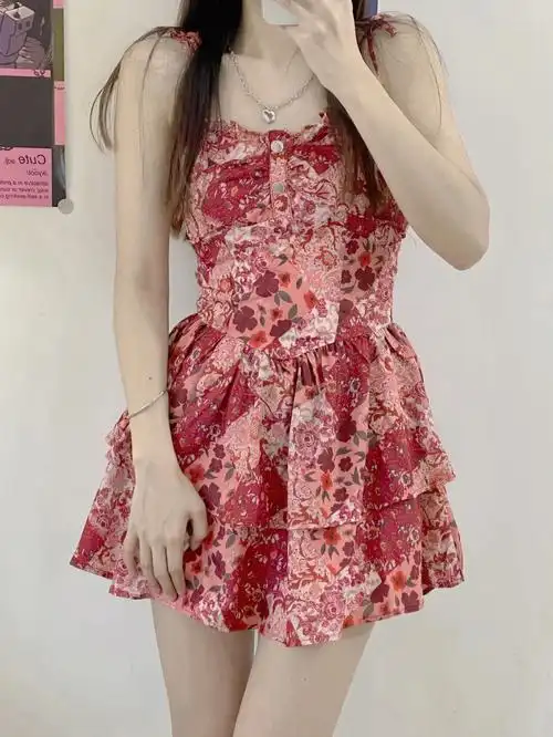 平替测评79复古红色碎花双层下摆吊带裙