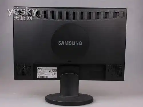 超强性价比 20000:1 三星显示器2243ew评测