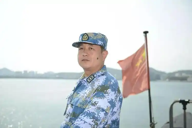 这位大国重器执剑人每次对战都有freestyle