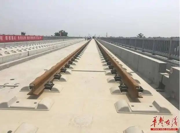 国内首条高铁无砟轨道板机组流水线实现批量化投产-搜狐