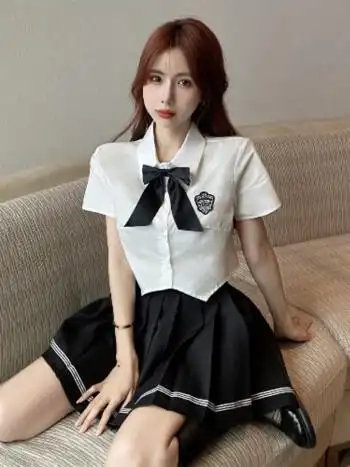 青少女靓女装初中生高中生大学生小个子甜辣妹减龄穿搭白色衬衫百褶