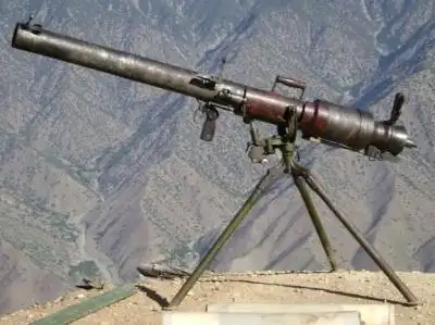 中国仿制的65式82mm无后坐力炮