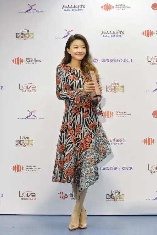 叶蓓经典曲目荣获上海电台"最爱金曲奖"