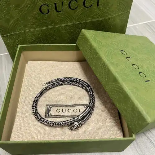 gucci灵蛇手镯真的爱惨了7801