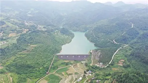 黑山沟水库旧照新中国成立后,石阡县将水利基础设施建设作为保障和