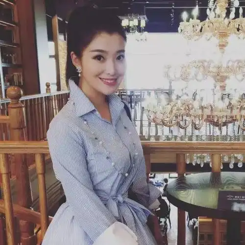 任珂欣正如我们这个团队给大家一种朝气蓬勃,乐观向上的印象一样,青春