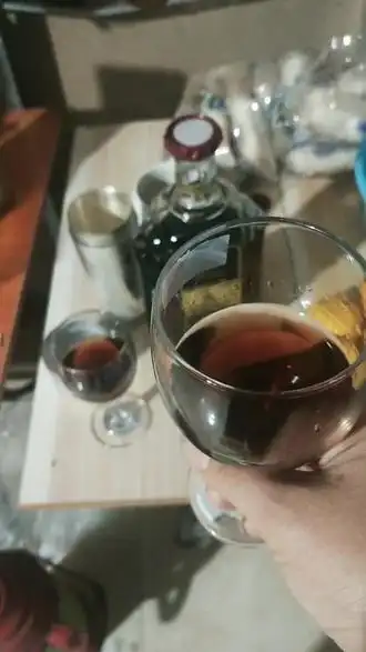 大家晚上好#人生短短几个秋啊不醉不罢休 #敬往事一杯酒 #敬自己敬