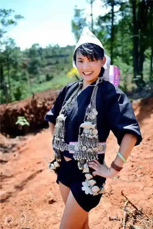 哈尼族支系奕车人云南最性感的民族一年四季自信裸露双腿
