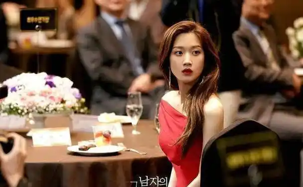 "撕漫男"车银优携手女神文佳煐,俊男美女超养眼_李秀_外貌_化妆