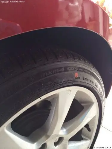 ats精英版以下车型轮胎都不是防爆胎?