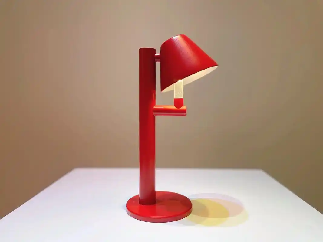 kilo以极简美学设计,诠释光的艺.kilo是一位戴着爵士帽 - 抖音