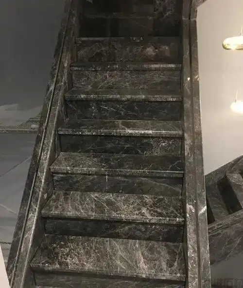 大理石楼梯踏步横头怎么做,即实用又美观