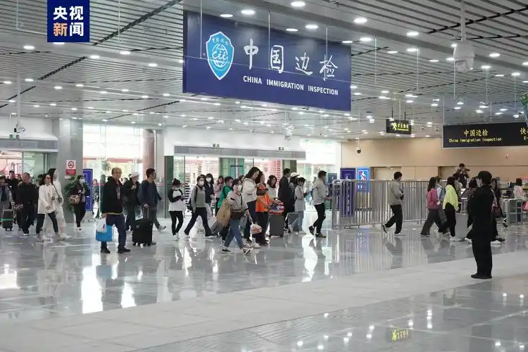 拱北口岸主联检楼恢复使用珠澳出入境旅客通关更便捷