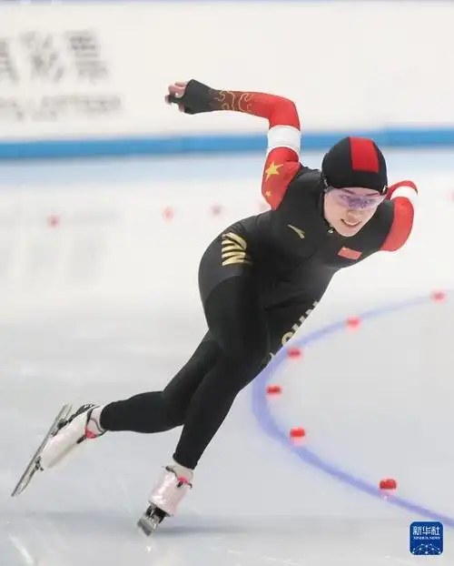 速度滑冰全国冠军赛女子500米田芮宁夺冠