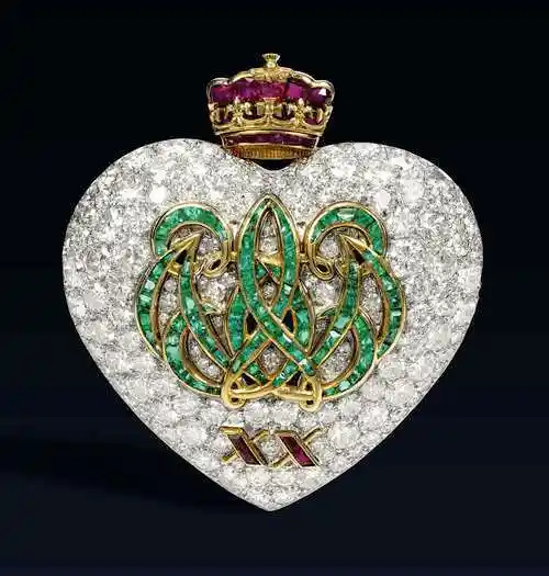high-end jewels reveal a tale of secret love