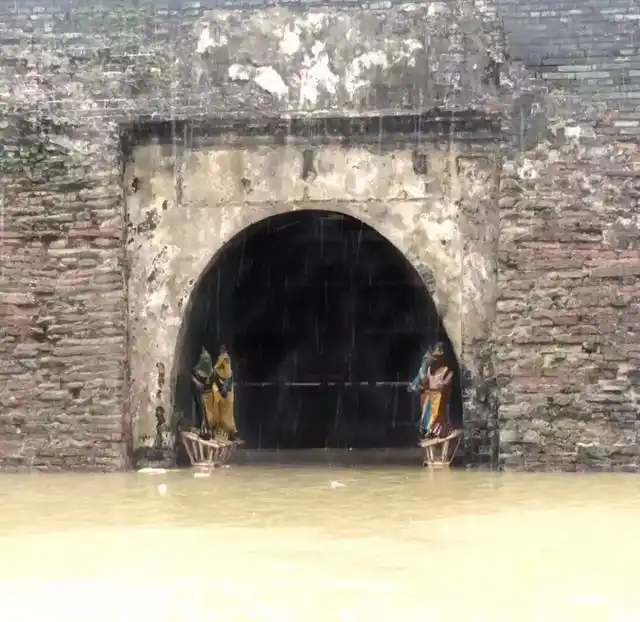 这座古城全城被淹,这组照片让人泪目