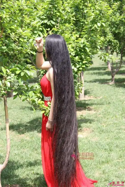 《 超级长发女立刻大扫除剃成大光头 !》