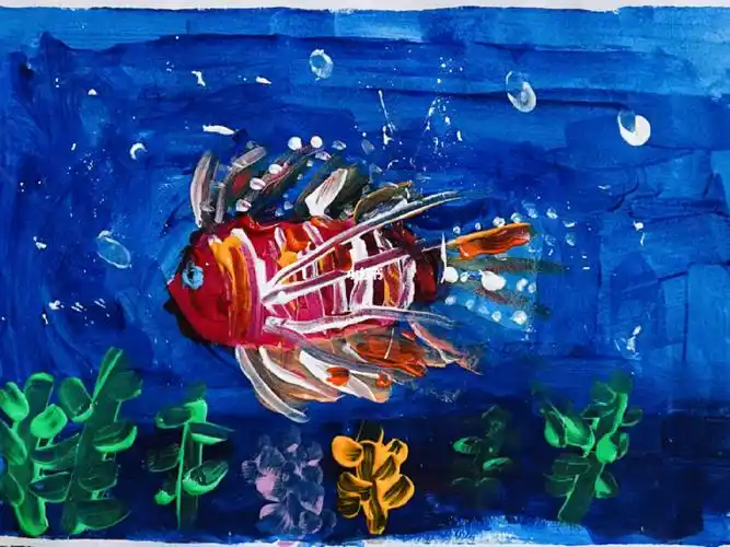 4岁半儿童水粉画狮子鱼