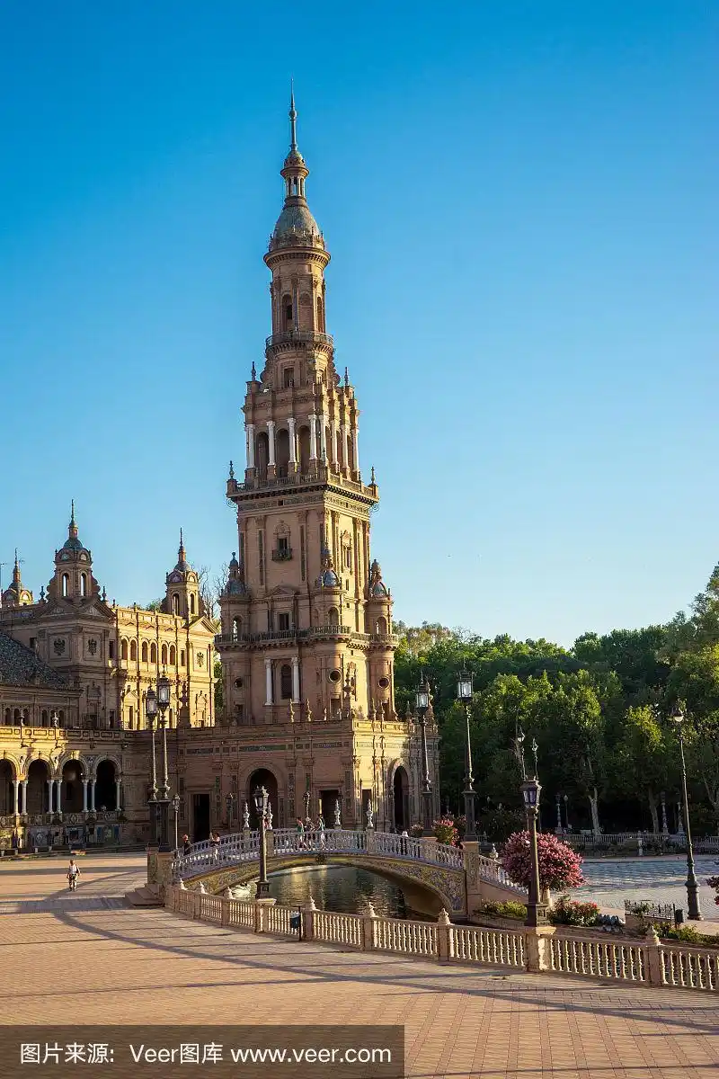 位于欧洲西班牙塞维利亚西班牙广场的塔楼