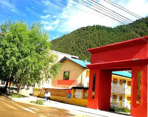 家乡美:若尔盖求吉三杰,三美村寨.