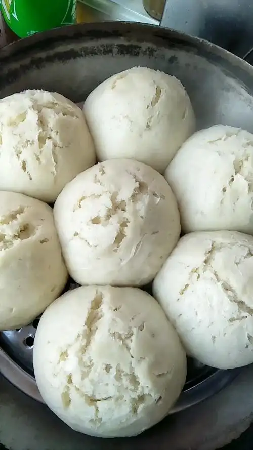 手工纯碱开花大馒头.