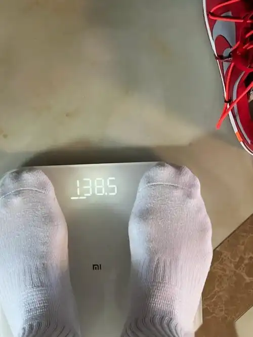 陶汉林主教练让我两周减到130公斤以内又要开始少吃了