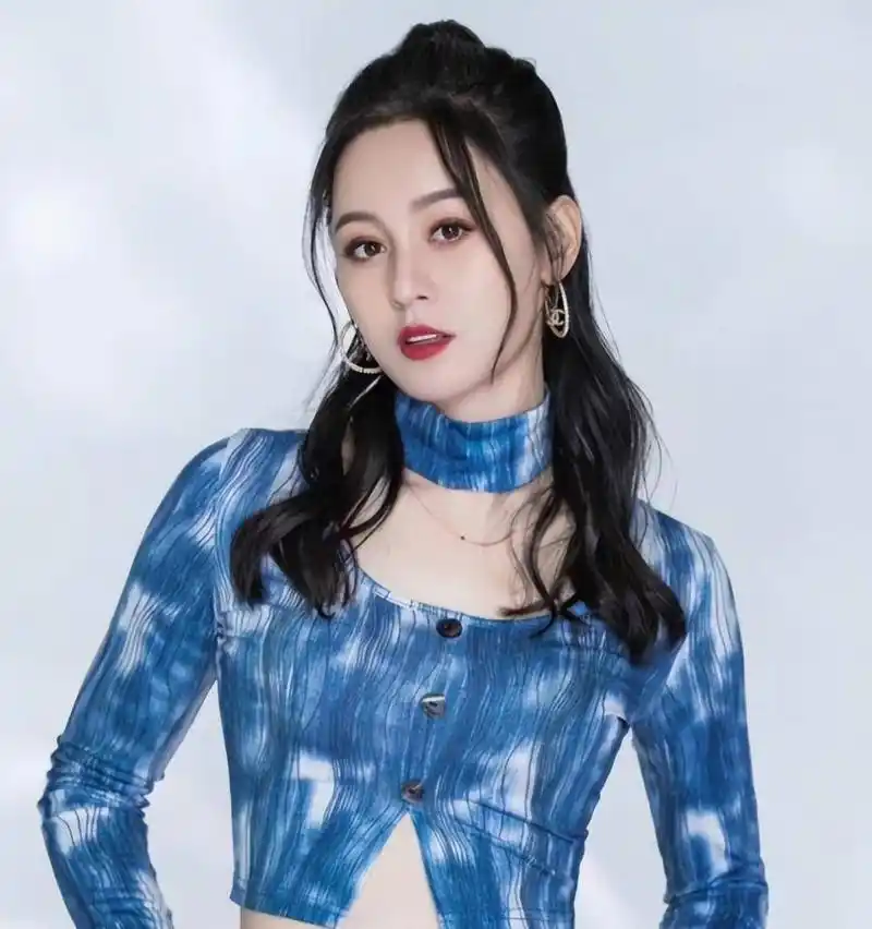 中国网红歌手唐艺:靠着抖音一步步成长,前婆婆称她是"好儿媳"