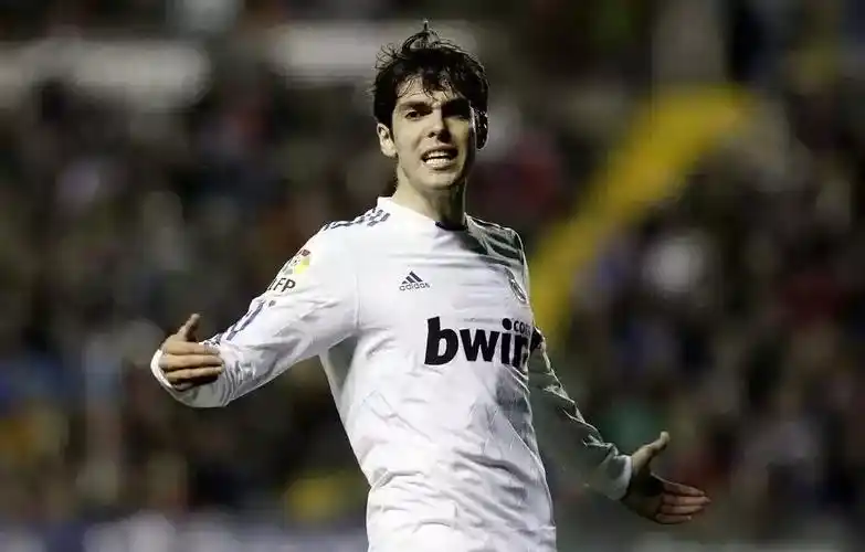 球星专文——"天选之子"卡卡)