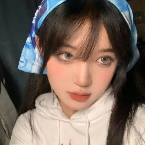 女生头像 二传注明:堆糖姜意