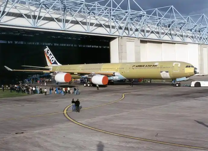 世界最长的客机---空中客车a340-600