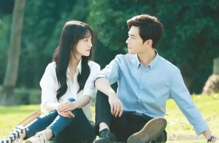 之前郑爽在参加《花儿与少年》的时候,知道杨洋要来,内心还是很欢喜的