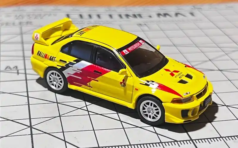 hobbyjapan 1/64 三菱5代evo拉力艺小车展示