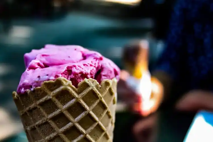冬天雪糕销量激增,双十一卖出6万支,人类为何开始在冬天吃冷饮?
