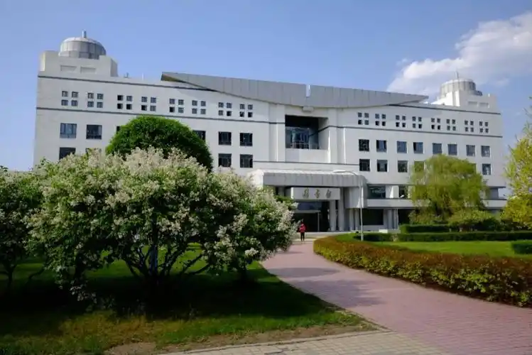 【迎新特刊】新同学你好,这里是哈工大二校区