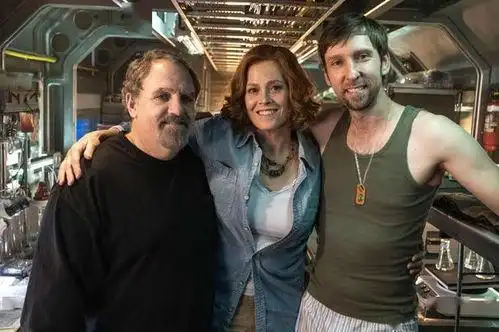 塔拉韦斯特弗家庭照片 - 搜狗图片搜索