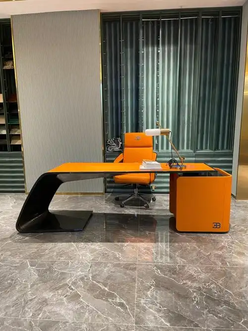 24米长布加迪书桌