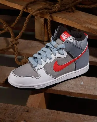 耐克nike女士专场-女款灰/白色绑带时尚滑板鞋